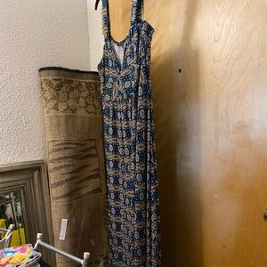 2x multi color maxi dress